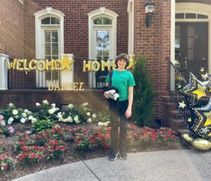 Jaclyn Stapp Instagram - My cup runneth over with so much love and happiness welcoming our son home! @danielistapp was away all summer filming his first lead tv series with @arkansas_pbs  @pbskids Working hard to impact children’s education! Stay tuned, catch “ Detective Mike” on Mystery Club @pbskids  coming this Fall!  We are so proud❤️

https://www.myarkansaspbs.org/engage/pressroom/arkansas_pbs_announces_new_educational_kids_series_mystery_league_to_premiere_this_fall
