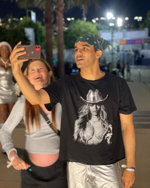 Jacob Artist Instagram - bey day