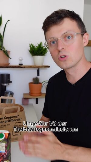 Jacob Beautemps Instagram - Werbung: Kauft ihr nachhaltig ein? Ich finds manchmal gar nicht so leicht aber @rewe und @nabu setzen sich gemeinsam für den Klimaschutz ein und unterstützen wichtige Klimaschutzprojekte mit dem NABU-Klimafonds. 🌍✨
Falls ihr euch fragt, was es mit dem NABU-Siegel auf sich hat: 🌿 Produkte, die
dieses Siegel tragen, leisten einen Beitrag zum Klimafonds und unterstützen vor
allem die Renaturierung von Mooren. 🦉🍃
Habt ihr schon mal das NABU-Siegel beim Einkaufen entdeckt?
#REWE #NABU #Klimaschutz