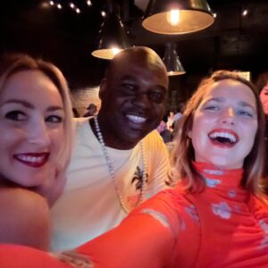 Jacqueline Byers Instagram - Hi Barbie! This weekend goes out to @wj.mark for having impeccable taste.
