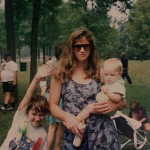 Jacqueline Byers Instagram - Mi mamma, shmelly and I. 😎