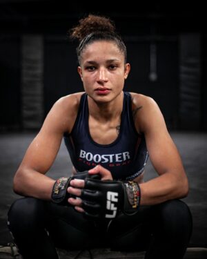 Jacqueline Cavalcanti Instagram - Hoje existem oportunidades que ninguém sabe se aparecerão novamente no futuro!🌬️ 

I'll be back soon🫡

.
📸 @emilsmarie 
.
.
#fight #oportunidade #vida #portugal #oportunidades #life #lasvegas #estadosunidos #cr7 #booster