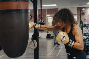 Jacqueline Cavalcanti Instagram - Every day we work hard!🧠🫀

Thanks for the great work @juan.two.three.456 📸

#boxing #fight #vegas #lasvegas #girlpower #fight #photogram #portugal #fotografo #girlfights #ufc @boosterfightgear