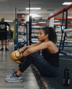 Jacqueline Cavalcanti Instagram - Tudo Tem um começo… 
Em 2012 comecei a competir. Tenho tantos momentos inesquecíveis, alguns altos e baixos. Mas nada que me tirasse esta vontade de viver e respirar esse desporto. 
Sou grata a todos estes momentos, porque eles me tornaram a pessoa que sou hoje. 

Nestas fotos e vídeos, conseguimos ver algumas premiações e cinturões. Eles falam sobre mim, sobre quem foi e quem é a Jacqueline.  Eles não foram só uma conquista MINHA, mas sim de todas as pessoas, em especial a todos os treinadores que tive o prazer de trabalhar ao longo destes 14 anos. 

 Como digo, A GUERRA CONTINUARÁ😈
.
.
.
.
.
.
.
.
.
.
.
.
.
.
.
.

#sparringwars #boxingsparring #sparringsession #sparringpartner #sparringboxing #mmasparring #workout #workouts #champions #sparringday #ufc #mmalifestyle #viralvideos #kickboxing #martialartstraining #wrestling #kungfu #taekwondo #combatsports #fighting #martialarts #mmaworld #mma #muaythaisparring @sparringhighlights @damadeferromma @elsparring #sparring #mmafighter #ufcfighter #sparrwars #mmaworld #mmatraining