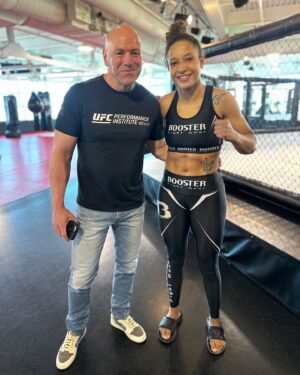 Jacqueline Cavalcanti Instagram - I found the boss after training @danawhite 👊

 Preparing myself for the next fights. Looking forward to the challenges!
@mickmaynard2 
@jorgeguimaraes 
@pedro_faustino_manager 
@edsoarespro 

#ufc #danawhite #portugal #lasvegas #fighter #girl #mma #boxing #kickboxing