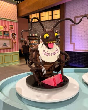 Jacques Torres Instagram - On this episode watch our bakers attempt to master the art of fondant! 🍰 It is so much fun to see our bakers improve their skills and learn new techniques. Watch episode 3 to find out which bakers conquered the challenges or if there were some fondant fails! Stream @nailedit on @netflix now 🤩