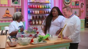 Jacques Torres Instagram - Who has binged the newest season of @nailedit ?? 🎂🫠 Watch “The Big Nailed It! Baking Challenge” on @netflix and tell me who your favorite bakers are! 👨‍🍳 🍰
