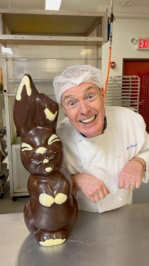 Jacques Torres Instagram - Easter is just around the corner and we’ve been busy making bunnies in all sizes! Hop to it and shop our Easter Collection now 🐰🍫🤩