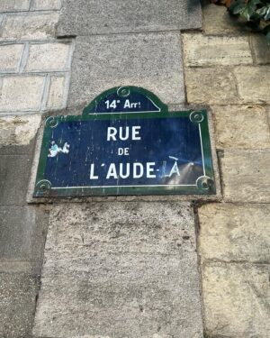 Jade Cavoué Instagram - En ce moment j’ai l’impression d’aller mieux ! Je reprends un peu ma vie en main, c’est pas encore ça qu’est ça mais c’est de mieux en mieux ! On lâche rien, on est ensemble 🤍