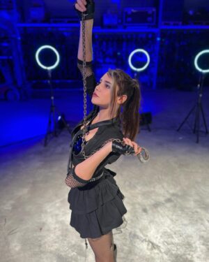 Jade Cavoué Instagram - Backstages 🎥 à 3 mètres du sol (SOCIAL GAME, youtube)