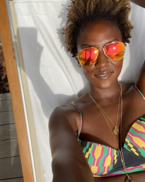 Jade Eshete Instagram - That time I went to #ibiza with my girls, then globetrotted to #turksandcaicos …and with yet another trip around the 🌞 what u got for me 2024!!! Betta bring that🔥

#hbd #capricornseason #capricorn #chocolate #melanin #sun #skin #girlstrip #travel #leisure