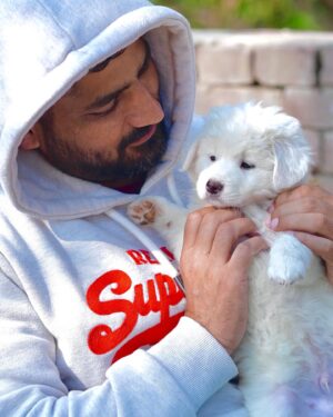 Jagdeep Sidhu Instagram - Kuchh yaar aaye hai mujhe wafa sikhane 🐶 ♥️🤗🤗 so many blissful baby steps on JJ3 set …blessed 😇❤️.