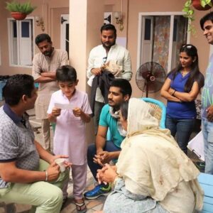 Jagdeep Sidhu Instagram - Nikka Zaildar 👳‍♀️… jis ghar 🏡 ch mera janam 👶 hoya je othe na hunda taan main kade v eh kahani ni likh ✍️sakda c .. ess kahani de kine hi kirdaar🎭 👵🏻👱🏻‍♀️👶main apne parivar ch dekhe 🔍.. esse  to meri writer 🧑‍💻di journey start hoyi.. thode dina ch assi eda 4th part start karan ja rahe aa.. 🎬 eh journey etho tak aa gayi 🧿  par kade kade lagda aa jis ghar ch eh kahani rakhi c .. kudrat ne osse ghar 🏡 ch mainu janam dita ennu likhan layi … pata ni vicharie kudarat di kine janma to jaan kha reha c main writer banan layi .. 🤔🤔 .. soon Nikka Zaildar 4 . #nikkazaildar #memories #life #journey ..