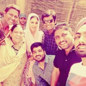 Jagdeep Sidhu Instagram - Nikka Zaildar 👳‍♀️… jis ghar 🏡 ch mera janam 👶 hoya je othe na hunda taan main kade v eh kahani ni likh ✍️sakda c .. ess kahani de kine hi kirdaar🎭 👵🏻👱🏻‍♀️👶main apne parivar ch dekhe 🔍.. esse  to meri writer 🧑‍💻di journey start hoyi.. thode dina ch assi eda 4th part start karan ja rahe aa.. 🎬 eh journey etho tak aa gayi 🧿  par kade kade lagda aa jis ghar ch eh kahani rakhi c .. kudrat ne osse ghar 🏡 ch mainu janam dita ennu likhan layi … pata ni vicharie kudarat di kine janma to jaan kha reha c main writer banan layi .. 🤔🤔 .. soon Nikka Zaildar 4 . #nikkazaildar #memories #life #journey ..