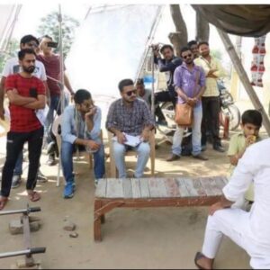 Jagdeep Sidhu Instagram - Nikka Zaildar 👳‍♀️… jis ghar 🏡 ch mera janam 👶 hoya je othe na hunda taan main kade v eh kahani ni likh ✍️sakda c .. ess kahani de kine hi kirdaar🎭 👵🏻👱🏻‍♀️👶main apne parivar ch dekhe 🔍.. esse  to meri writer 🧑‍💻di journey start hoyi.. thode dina ch assi eda 4th part start karan ja rahe aa.. 🎬 eh journey etho tak aa gayi 🧿  par kade kade lagda aa jis ghar ch eh kahani rakhi c .. kudrat ne osse ghar 🏡 ch mainu janam dita ennu likhan layi … pata ni vicharie kudarat di kine janma to jaan kha reha c main writer banan layi .. 🤔🤔 .. soon Nikka Zaildar 4 . #nikkazaildar #memories #life #journey ..