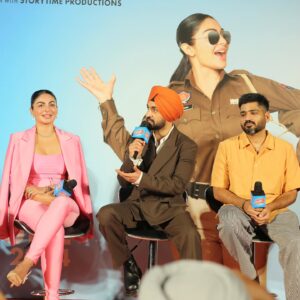 Jagdeep Sidhu Instagram - Great Opportunity Comes with Great Responsibility. Thankyou so much Trailer nu enna pyar den layi ♥️🙏. Hopefully thonu film 🍿 v enni hi pasand aaungi . #15daystogo❤ #jattandjuliet3 👮‍♂️ 👮.