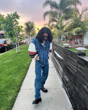 Jahking Guillory Instagram - Caviar is horrible. If you honestly like it I believe you’re cap & you’re popping it just because of the price. Just my opinion 🤷🏽‍♂️.