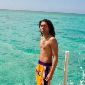 Jahking Guillory Instagram - Enjoying the luxuries of life.