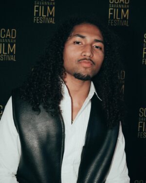 Jahking Guillory Instagram - Hard Miles actor Jahking Guillory joined director and writer R.J. Daniel Hanna for a Q&A following a screening of the film at the SCAD Savannah Film Festival. @hardmiles_movie 

📸Acclaimed photographer and shutter pro, Mitch Ritter (B.F.A. film and television) captures the cinematic sparkle of the #SAVFF red carpet.