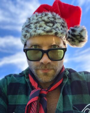 Jai Courtney Instagram - Happy Chrimbo Lovers ❤️