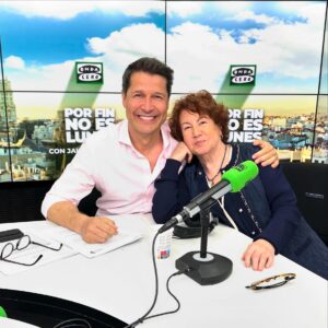 Jaime Cantizano Instagram - Mi #RosaVillacastín se jubila después de entrevistar a los principales personajes y personalidades de nuestra historia reciente #radio #tv #prensa