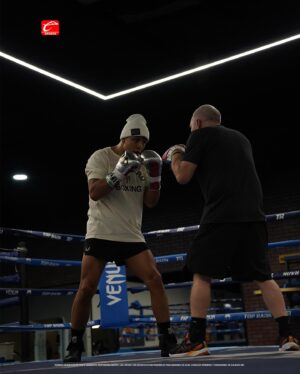 Jaime Munguia Instagram - Entra a Caliente.mx y métele a la pelea del sábado. 📲🔥