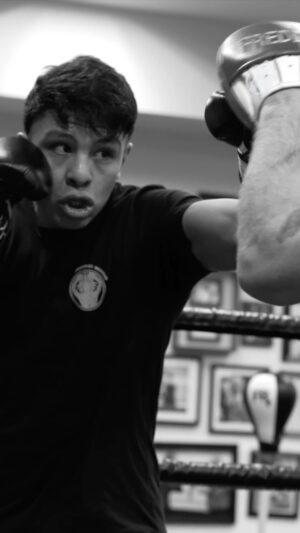 Jaime Munguia Instagram - 𝐎𝐧𝐥𝐲 2️⃣ 𝐝𝐚𝐲𝐬 𝐭𝐨 𝐠𝐨...

Canelo vs Munguia – May 4 | Live on DAZN.com