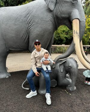 Jaime Munguia Instagram - San Diego Zoo con el Jr.
¡Bonito domingo gente!