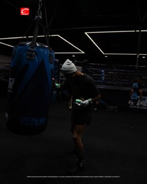 Jaime Munguia Instagram - Entra a Caliente.mx y métele a la pelea del sábado. 📲🔥
