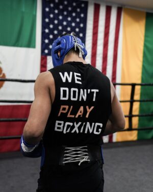 Jaime Munguia Instagram - Y que suene, ¡puro Team Munguía! 🔥
Todo sacrificio, valdrá la pena. 
.
.
.
.
.
.
📸: @angelrm04 
.
.
#teammunguia #munguiacanelo #may4th #fightnight
