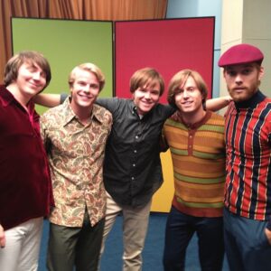 Jake Abel Instagram - The (Beach) Boys are back!

@lovemercyfilm In Theaters Today.