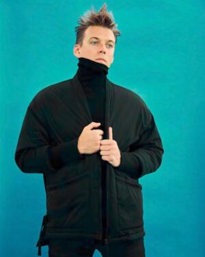 Jake Abel Instagram - @mikegonzalezstudio. ⚫️🔶🔺🔳 🔲 🔵