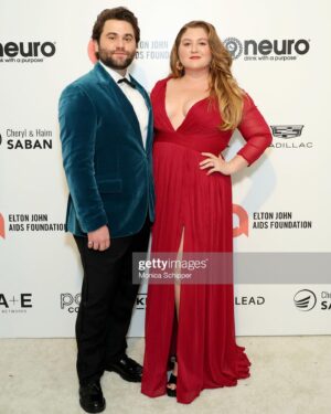 Jake Borelli Instagram - Glamor is a way of liiiiife. @eltonjohn #EJAFOscars @ejaf 

👔 @benjaminholtrop 
@jackvictorofficial 
💍 @dior 
💄 @groomedbymichelleharvey
