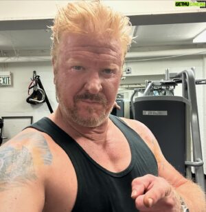 Jake Busey Instagram - Happy #humpday to YOU!  #traineveryday #summer is coming💪🏼👍🏼👍🏼🏋🏼‍♂️