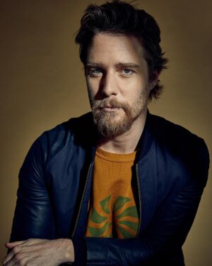 Jake McDorman Instagram - Sat down with @televisionacad for a spell. Link in bio 
New episode of @theshadowsfx tonight at 10 🦇🦇🦇
@stormshoots 📸
@caitlinkrenzbeauty 💄