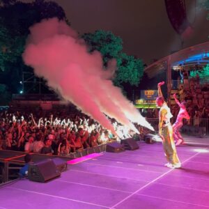 Jake Resnicow Instagram - WOW!! Overwhelmed with joy 🥹☺️ WE broke a World Record! 🪄Special thanks to @marcosquared @lpgiobbi @diplo @blondish @summerstage @spencerliff @bobsdanceshop and all the models, performers and crew behind the scenes that helped us MAKE HISTORY! This win belongs to the queer community ❤️