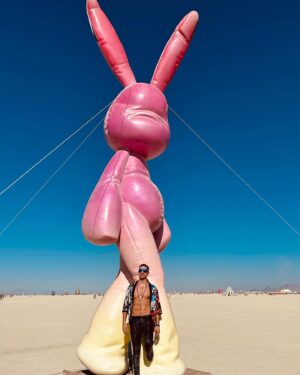 Jake Resnicow Instagram - Despite the extreme weather, Burning Man continues to be the most fulfilling experience 😚 A sanctuary for art, music, expression, and creativity, I’m returning home full of gratitude and inspiration 💫