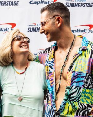 Jake Resnicow Instagram - THANK YOU for making history with us - the first ever Pride in Central Park 🌈 

Special thanks to @purple_disco_machine @parishilton @bobsdanceshop @danielsl8r   surprise performances by @kimpetras @theebillyporter @aqua.dk and my Mom who overcame so much to be there for this moment 🙏 Especially grateful to my team and everyone behind the scenes that helped bring the magic to life ❤️