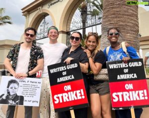 Jake Thomas Instagram - Lizzie Reboot picket day! These are the people responsible for your favorite reboot that you’ll never see