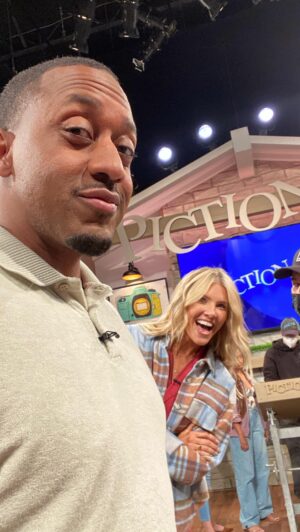 Jaleel White Instagram - Have you ever seen a dog say “AYE, what the f__k !?” 😳🐅 

Check me out on @pictionaryontv ✍🏽