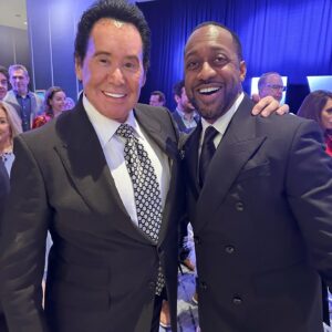 Jaleel White Instagram - Soon as I saw him, my first ever episode and dialogue mentioning him, popped in my head 💭🪄 Thanks for the flick @waynenewtonmrlv 🙌 You are Las Vegas 🎲 #Family #Faith & #Football⚡️🏈 #superbowlliv