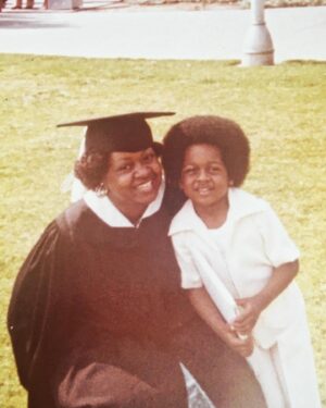 Jaleel White Instagram - Happy Mother’s Day Mrs. White 😏💖