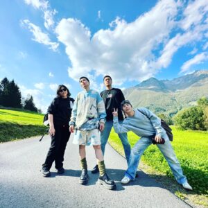 Jam Hsiao Instagram - .
有人沒跟來🫠

This Nobody is somebody ❤️
#norway