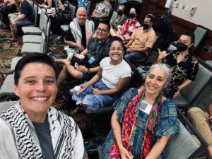 Jamaica Heolimeleikalani Osorio Instagram - Protecting Oceania. Day 3. 

Day three was all about the fiery canoe sisters for me ❤️❤️❤️🔥🔥🔥

Mana’o of the day: 
1.Resist reflect reframe remix — @katerina_teaiwa 
2. Make island a verb. Let us island the earth. - Teresia Teaiwa 
3.To rise, we must go deep— into the land — into the Moana. —Katerina Teaiwa