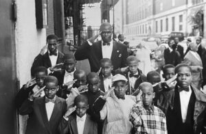 Jamel Shabazz Instagram - A few reflections from my series on Harlem. 
I started documenting Harlem during the early 1980s and have been photographing it ever since. 
#harlem 
#harlemphotography 
#documentaryphotography 
#streetportraiture 
#streetphotos
#jamelshabazz
