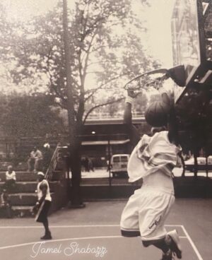 Jamel Shabazz Instagram - AND1 Players showing & proving.
Ruckers Park, Harlem. 2003.
#and1 
#and1basketball 
#and1mixtape 
#basketball 
#ruckerspark 
#streetbasketball 
#sport 
#photography 
#photosoftheday 
#streetphotography 
#jamelshabazz 
#jamelshabazzarchive
