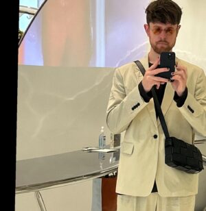 James Blake Instagram - My 2023 in music pt2

1. Playing Ally Pally into heaven

2. Meeting Liam for the first time. Legend

3. Ben and Rob on the reset tour. Legends

4. Me cosplaying as a cool guy

5. Freddie ❤️

6. Popped out on stage with JID at the Palladium in LA

7. Love a linen suit just hate ironing

8. Cosplaying as an accountant

All the aesthetically pleasing 📷 shot by @joshinfilm