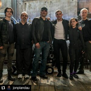 James Cameron Instagram - To celebrate #alita's return to theaters, I wanted to share a couple of new behind-the-scenes stills as well as a new image from the film. Escape to Iron City this weekend at your local movie theater. 📸 @jonplandau
