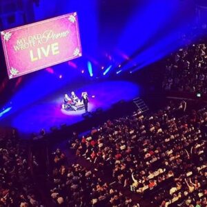 James Cooper Instagram - What a night. We’ll never forget it. #PornoLive (📸 @sanasuri)