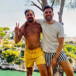James Cooper Instagram - Holiday done. Time for a dump.